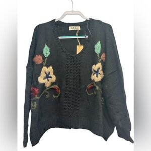 Selfie Couture by Trendology Black Floral Embroidered Knit Sweater Size XS/S